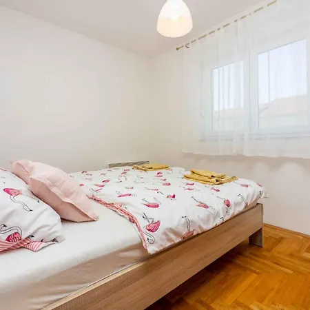 Appartamento In 45042 Jadranovo