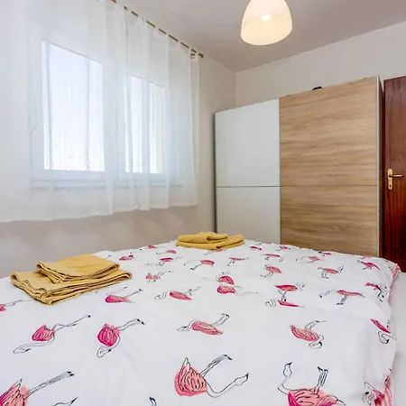 Appartamento In 45042 Jadranovo